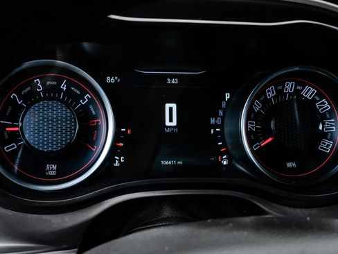 Used 2019 Dodge Challenger R/T RWD image 25