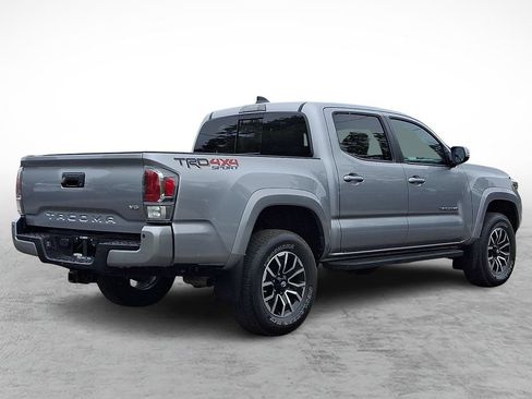 Used 2020 Toyota Tacoma TRD Sport w/ Technology Package AWD/4WD image 4