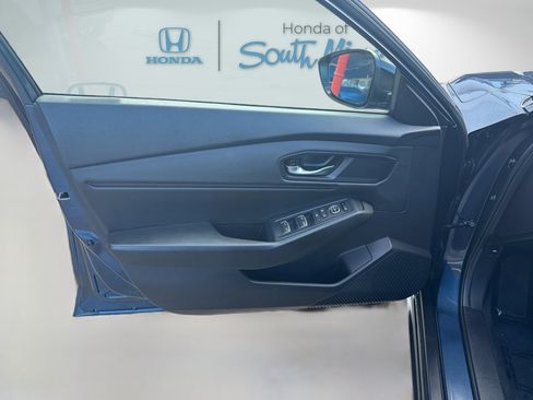 Certified 2025 Honda Accord SE image 19