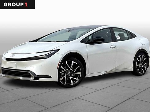 New 2026 Toyota Prius Plug-In Hybrid FWD image 1