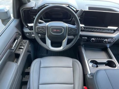 New 2026 GMC Sierra 2500 SLT w/ SLT Premium Package image 6
