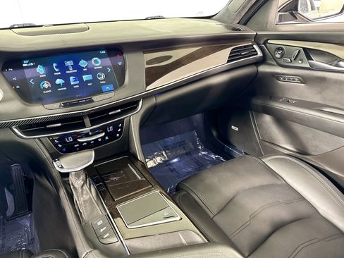 Used 2018 Cadillac CT6 Platinum image 31