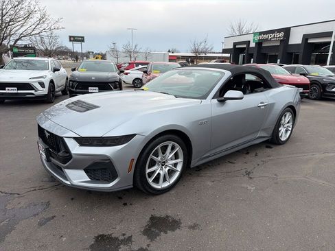 Used 2025 Ford Mustang GT Premium RWD image 19