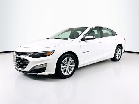 Used 2024 Chevrolet Malibu LT image 3