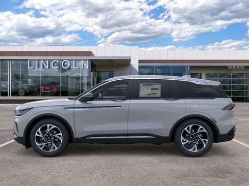 New 2026 Lincoln Nautilus Premier AWD/4WD image 3