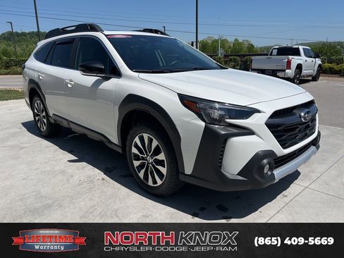 Used 2025 Subaru Outback Limited AWD/4WD image 30