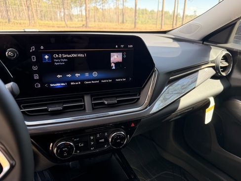 New 2026 Chevrolet Trax ACTIV w/ Driver Confidence Package FWD image 18