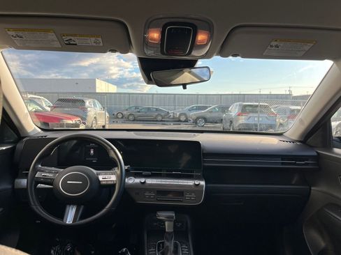 Used 2025 Hyundai Kona SEL image 33
