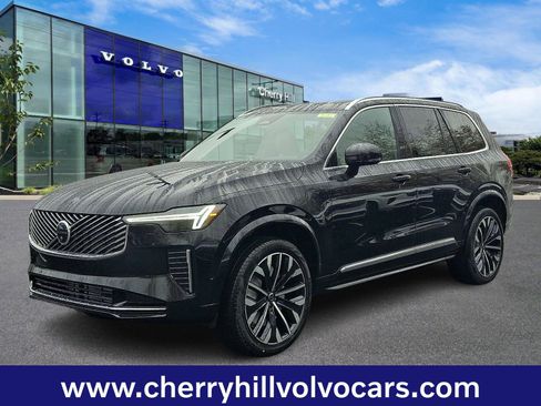 New 2026 Volvo XC90 T8 Plus image 2