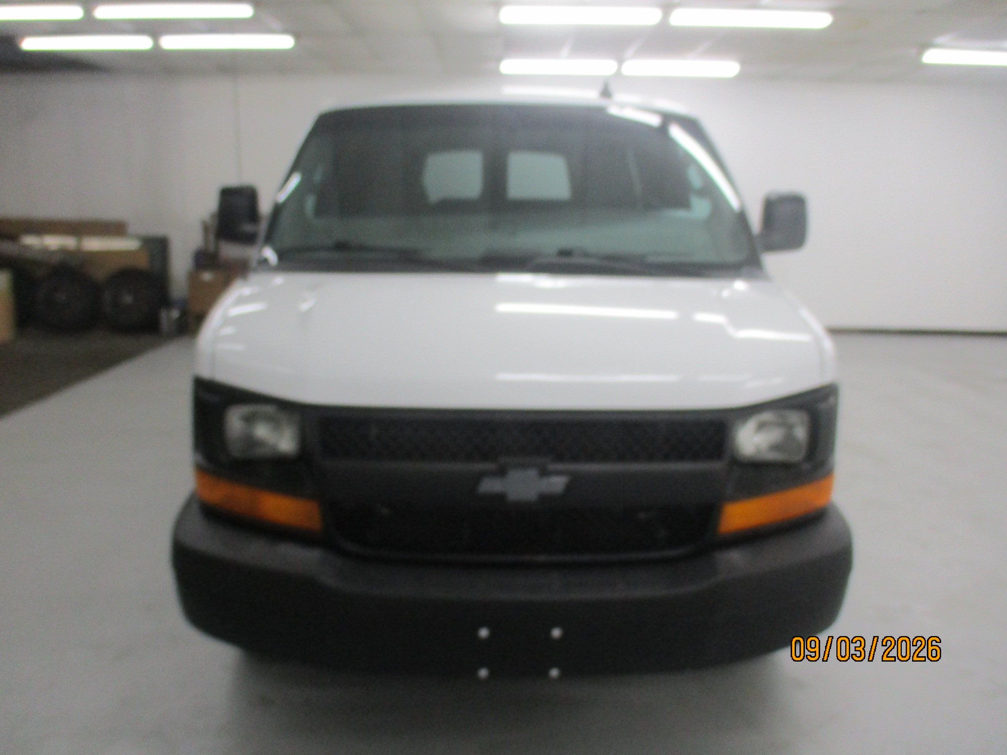 Used 2017 Chevrolet Express 2500 LS RWD image 2