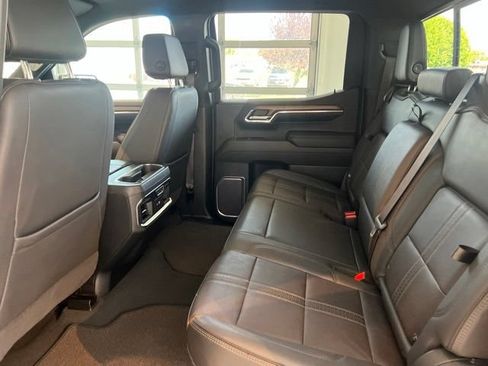 Used 2023 Chevrolet Silverado 1500 High Country w/ Technology Package AWD/4WD image 28