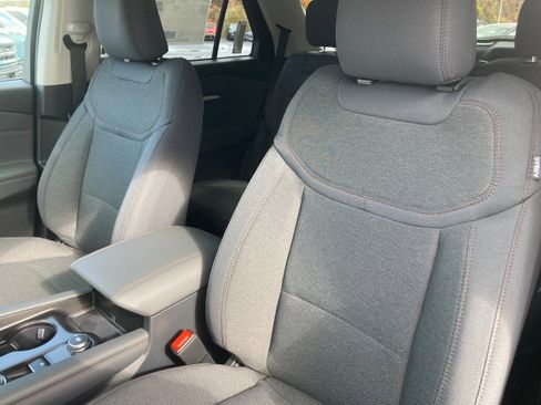 New 2026 Ford Explorer Active image 8