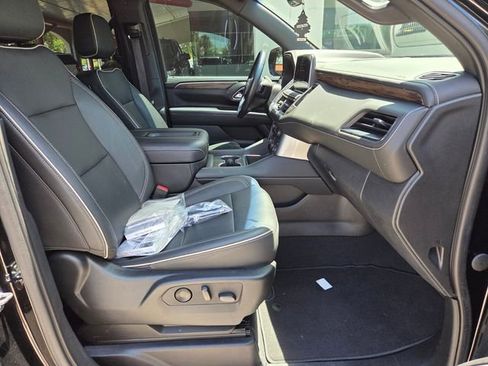 Used 2022 Chevrolet Tahoe Premier RWD image 14