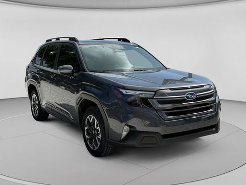 Used 2026 Subaru Forester Premium AWD/4WD image 8