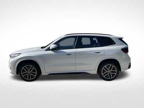 Used 2023 BMW X1 xDrive28i w/ M Sport Package AWD/4WD image 8