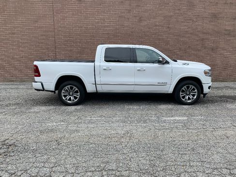 Used 2023 RAM 1500 Limited w/ Body Color Bumper Group AWD/4WD image 8
