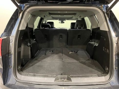 Used 2017 GMC Acadia SLT AWD/4WD image 11