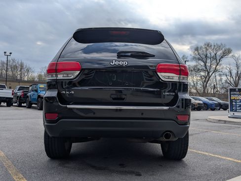 Used 2017 Jeep Grand Cherokee Limited AWD/4WD image 6