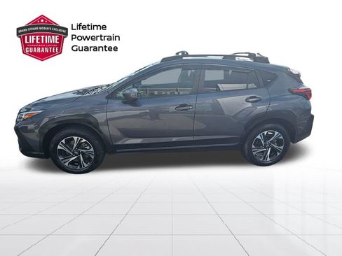 Used 2024 Subaru Crosstrek 2.0i Premium AWD/4WD image 2