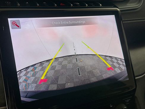 Used 2023 Jeep Grand Cherokee Limited image 23