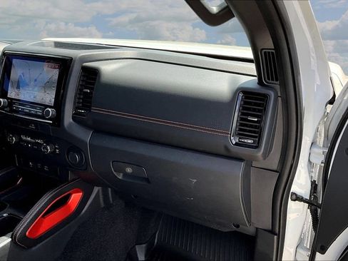 Used 2022 Nissan Frontier Pro-X w/ Technology Package RWD image 29