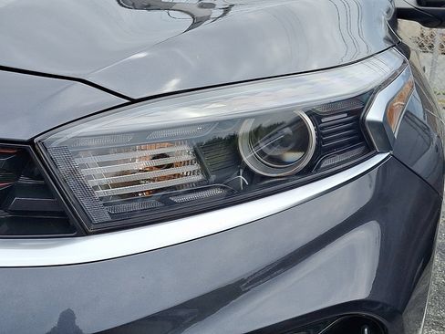Used 2023 Kia Forte GT-Line w/ GT-Line Technology Package FWD image 4