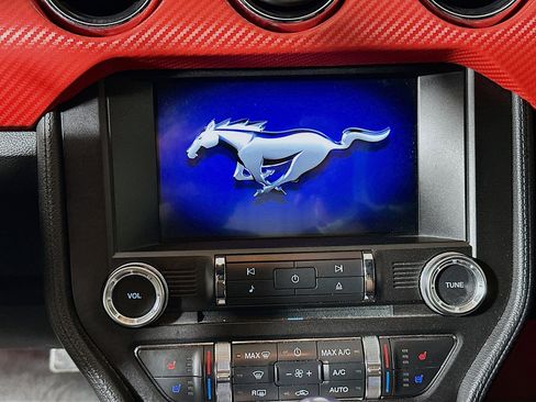 Used 2017 Ford Mustang Premium image 19