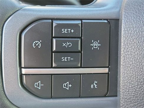 Used 2021 Ford F150 Lariat w/ Equipment Group 501A Mid image 8