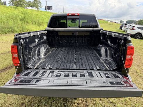Used 2018 Chevrolet Silverado 1500 LT w/ All Star Edition AWD/4WD image 10