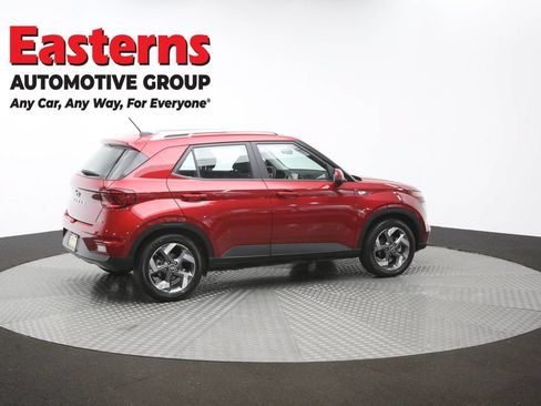 Used 2025 Hyundai Venue SEL FWD image 44