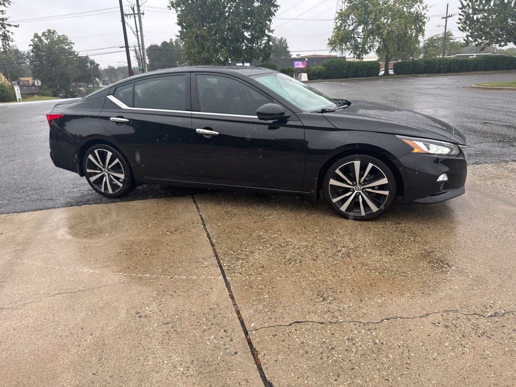 Used 2019 Nissan Altima 2.5 Platinum FWD image 8