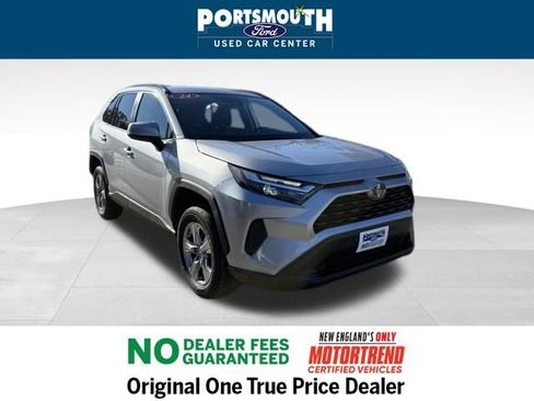 Used 2024 Toyota RAV4 XLE image 1