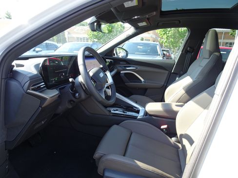New 2025 Audi Q5 Premium Plus image 4