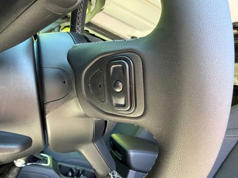 Used 2026 Jeep Wrangler Unlimited Sport AWD/4WD image 13