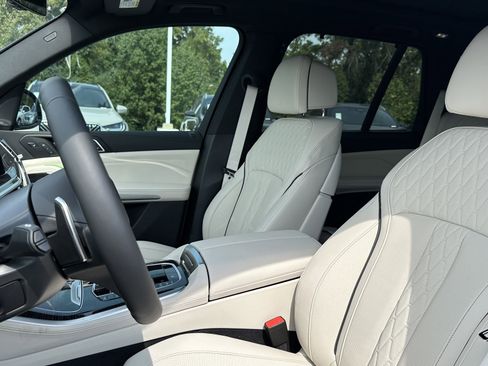 Used 2026 BMW X5 M60i w/ Executive Package AWD/4WD image 15