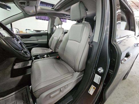 Used 2024 Honda Odyssey Elite image 6