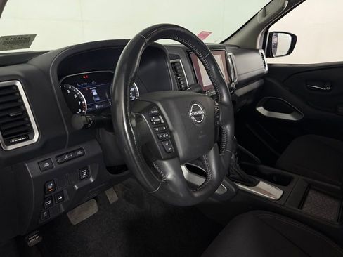 Used 2022 Nissan Frontier SV AWD/4WD image 21