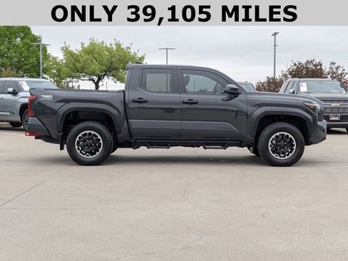 Used 2024 Toyota Tacoma TRD Off-Road image 4