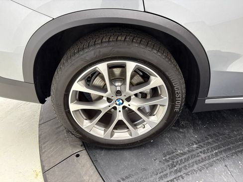 Used 2024 BMW X5 xDrive40i w/ Premium Package AWD/4WD image 17
