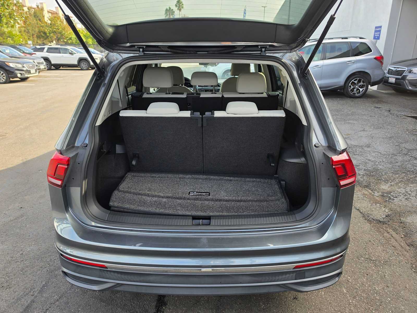 Used 2022 Volkswagen Tiguan S FWD image 15