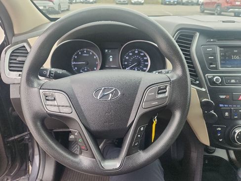 Used 2017 Hyundai Santa Fe Sport FWD image 20
