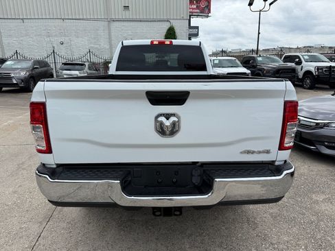 Used 2022 RAM 2500 Tradesman w/ Chrome Appearance Group AWD/4WD image 7