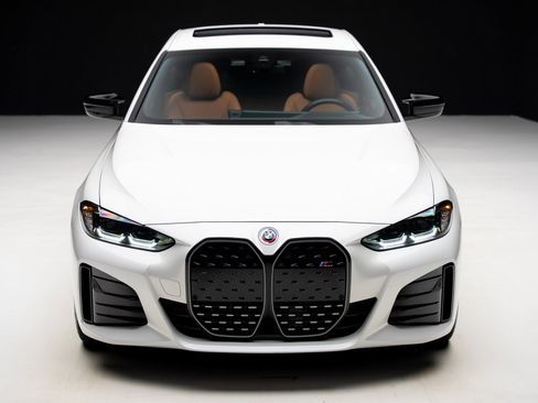 Used 2023 BMW i4 M50 w/ Premium Package image 5