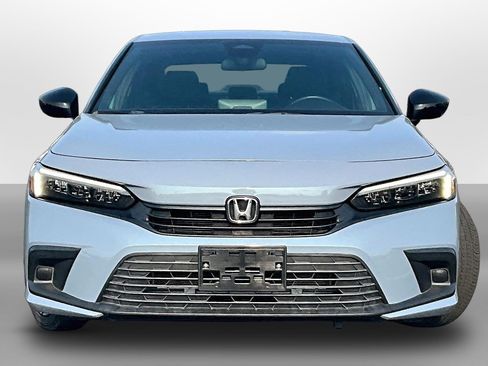 Used 2023 Honda Civic Sport image 3
