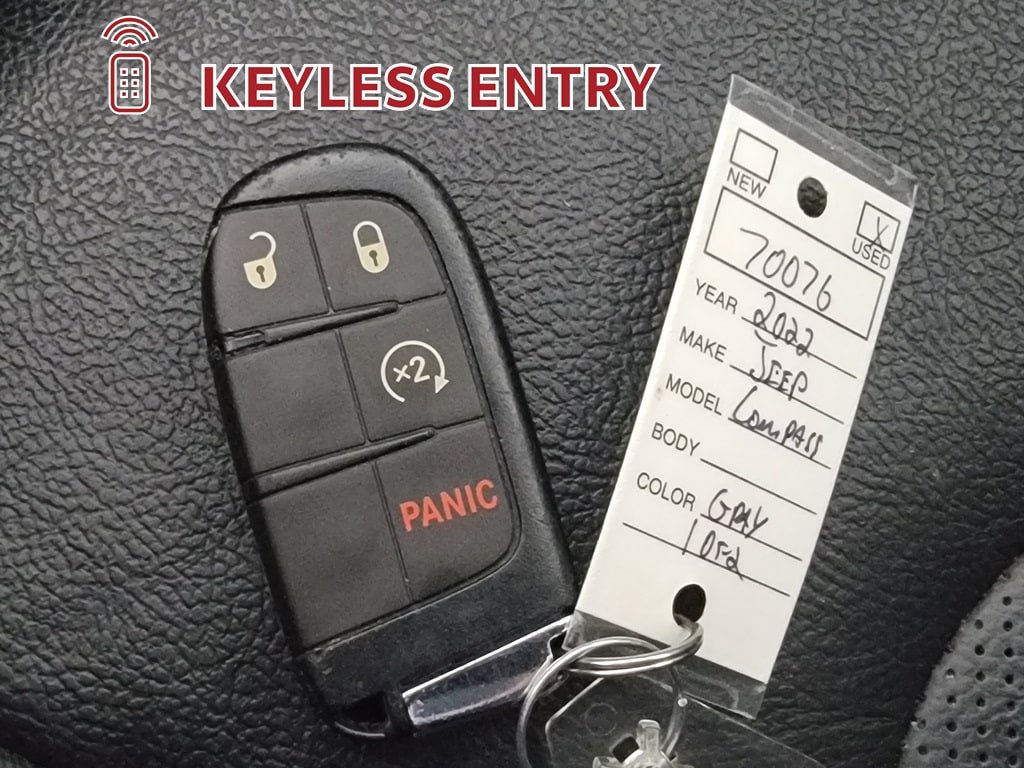 Used 2022 Jeep Compass Limited AWD/4WD image 30