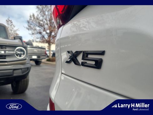 Used 2020 BMW X5 xDrive40i w/ M Sport Package image 24