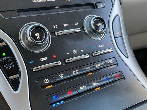 Used 2019 Lincoln Nautilus Reserve FWD image 27
