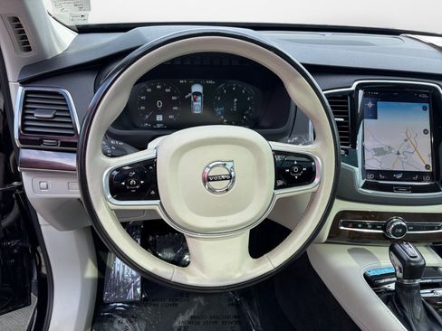 Used 2017 Volvo XC90 T6 Momentum w/ Vision Package AWD/4WD image 10