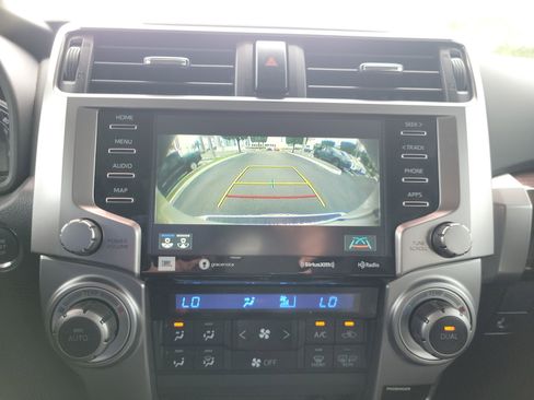 Used 2022 Toyota 4Runner Limited AWD/4WD image 27