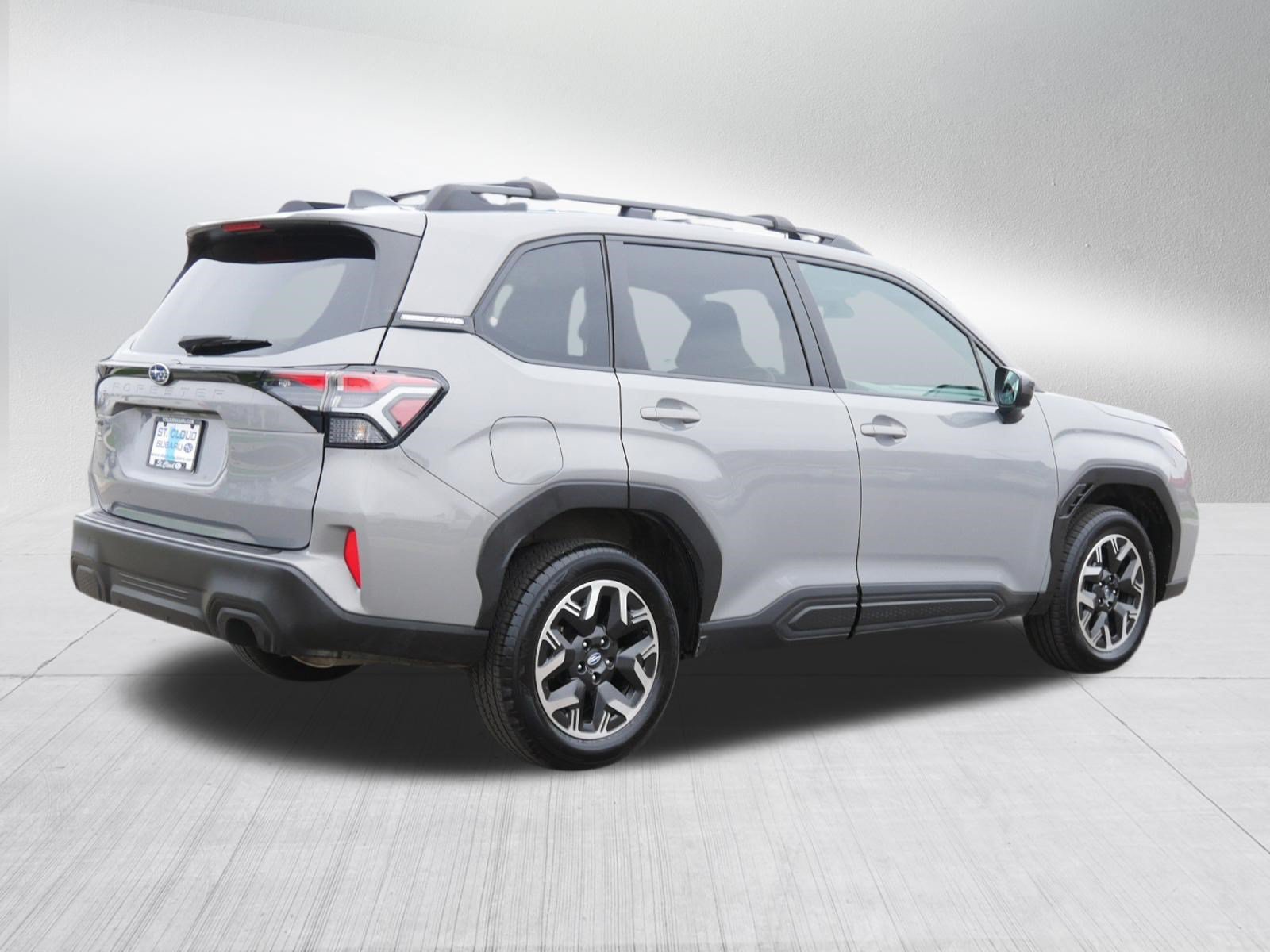 Certified 2025 Subaru Forester Premium AWD/4WD image 7